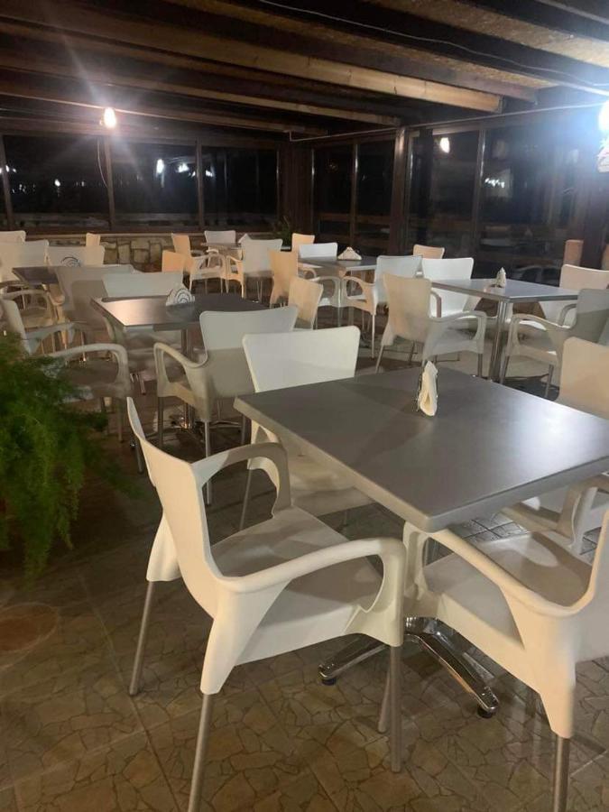 Extreme View Cafe And Rooms To Let Prastio  Εξωτερικό φωτογραφία