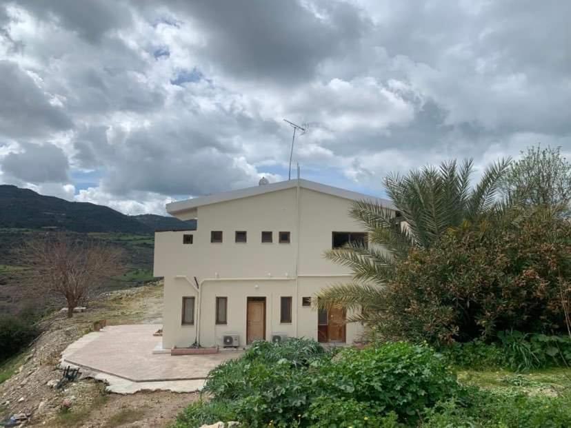 Extreme View Cafe And Rooms To Let Prastio  Εξωτερικό φωτογραφία