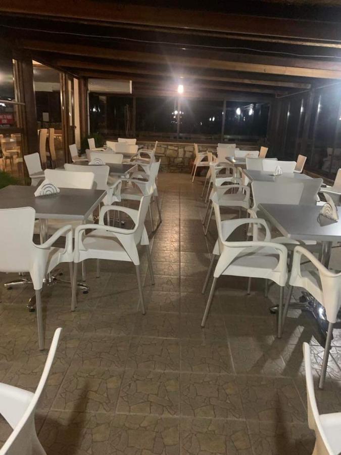 Extreme View Cafe And Rooms To Let Prastio  Εξωτερικό φωτογραφία